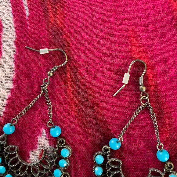 Bohemian Metal Feather Earrings - Picture 3 of 5